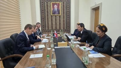 Türkmenistan Gruziýa we Beýik Britaniýa bilen bilim ulgamynda hyzmatdaşlygy ara alyp maslahatlaşýar