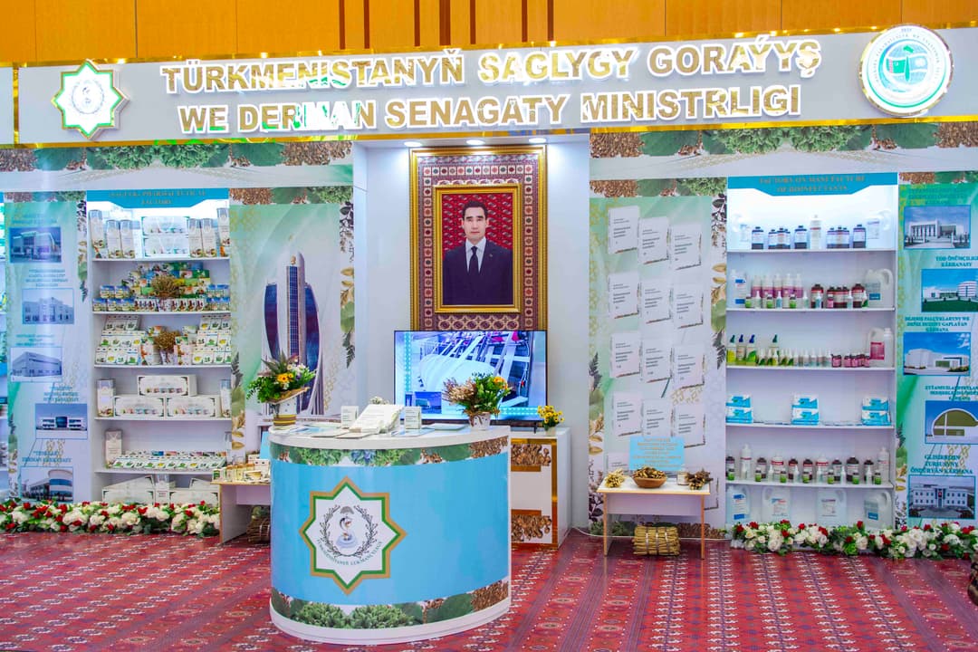 Aşgabatda «Saglygy goraýyş, bilim we sport» halkara sergisi açyldy