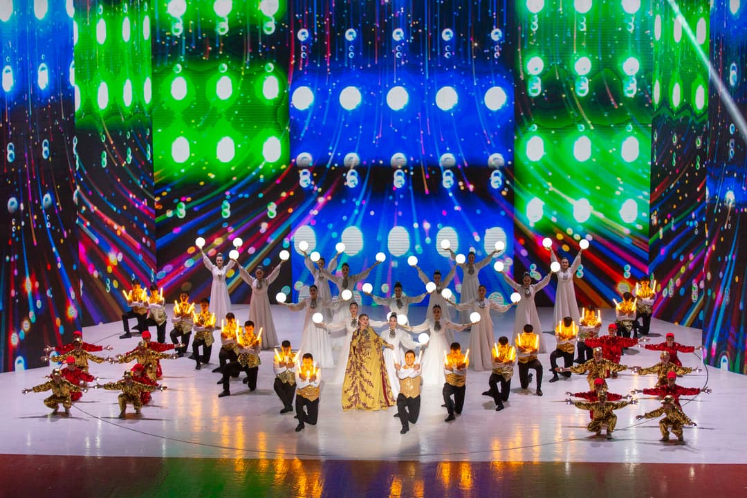 Festive concert held at Mukam Palace