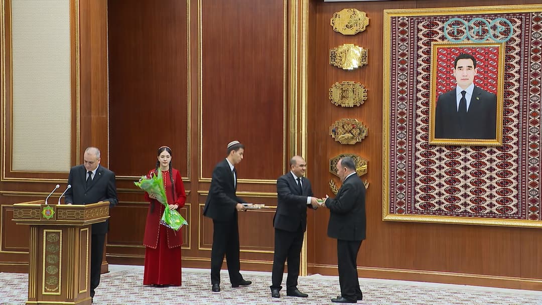 Distinguished Healthcare and Medical Industry workers honored in Turkmenistan